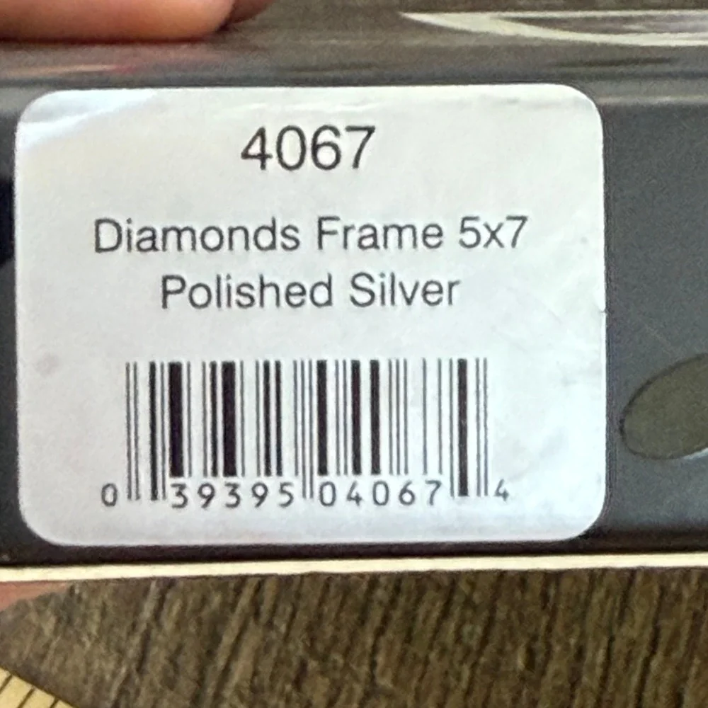 Milano Series Diamonds 5x7 Photo Frame Polished Silver NIB Bed Bath Beyond